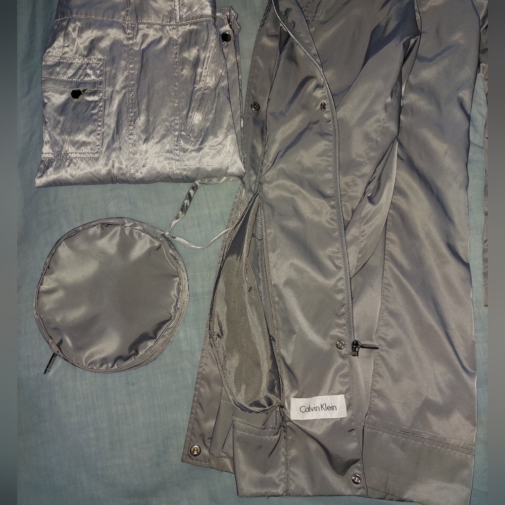 New Silver Calvin Klein Waterproof Coat w/Matching Handbag
